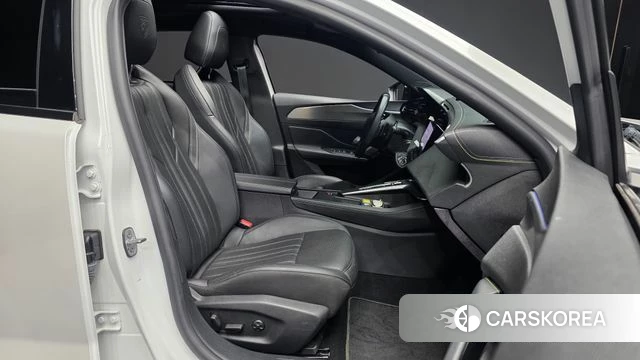 Peugeot 408 2023 Белый из Кореи, фото 2