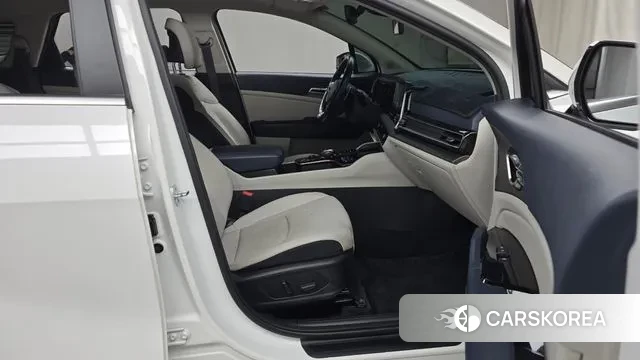 Kia Sportage 5th Generation 2022 Белый из Кореи, фото 2