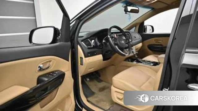 Kia The New Carnival 2019 Черный из Кореи, фото 2