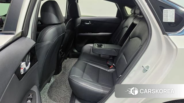 Kia The New K3 2nd generation 2023 Белый из Кореи, фото 2