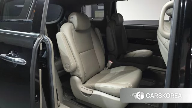 Kia The New Carnival 2019 Черный из Кореи, фото 2