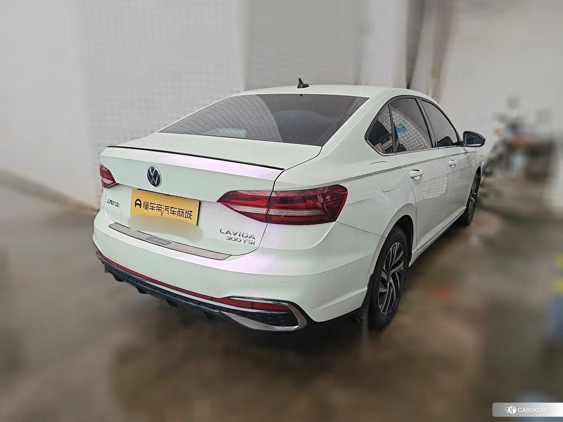 Volkswagen Lavida 2023 Белый из Китая, фото 2