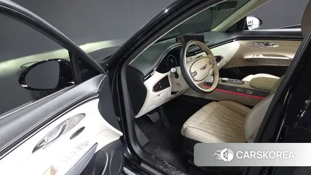 Genesis GV70 2022 Черный из Кореи, фото 2