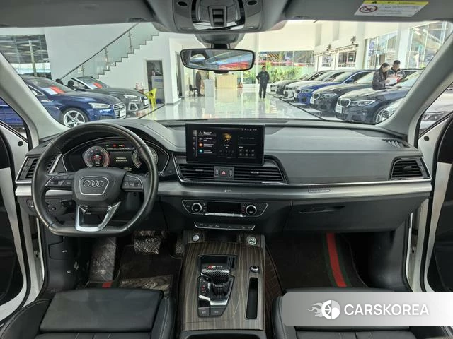 Audi Q5L 2022 Белый из Китая, фото 2