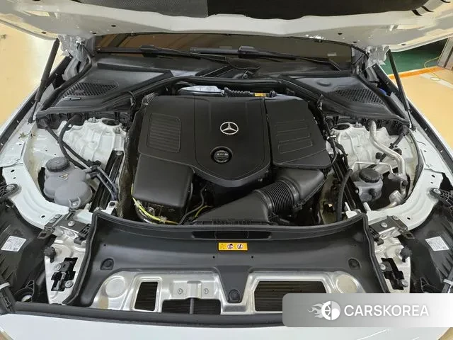 Mercedes-Benz E-Class W214 2024 Белый из Кореи, фото 2