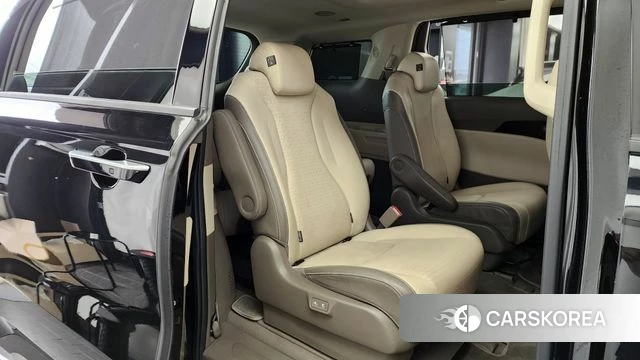 Kia Carnival 4th generation 2022 Черный из Кореи, фото 2