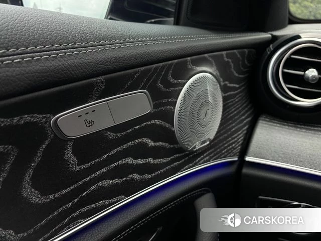 Mercedes-Benz E-Class W213 2020 Черный из Кореи, фото 2