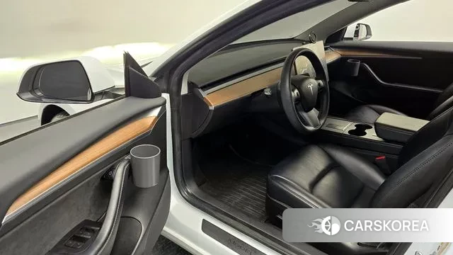 Tesla Model 3 2021 Белый из Кореи, фото 2