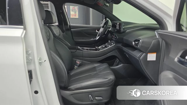 Hyundai The New Santa Fe 2023 Белый из Кореи, фото 2