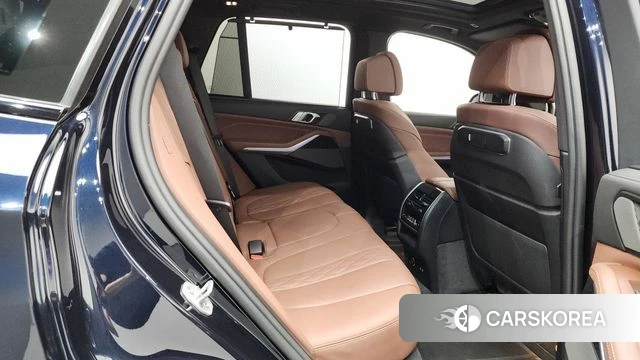 BMW X5 (G05) 2023 Черный из Кореи, фото 2