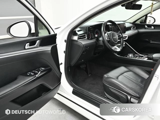 Kia K5 3rd generation 2022 Белый из Кореи, фото 2