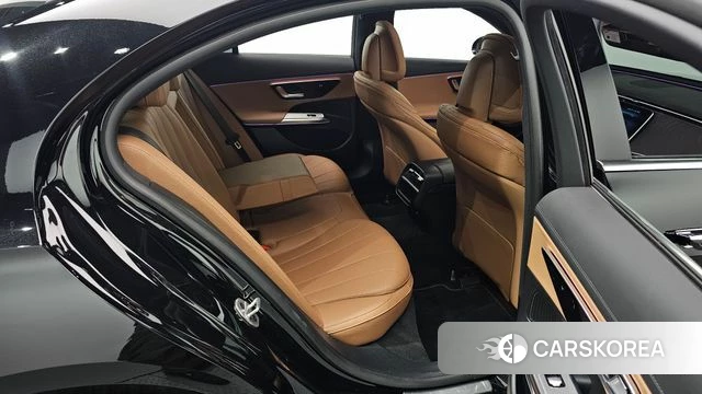 Mercedes-Benz E-Class W214 2025 Черный из Кореи, фото 2