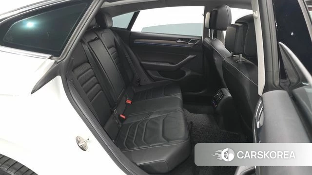 Volkswagen Arteon 2020 Белый из Кореи, фото 2