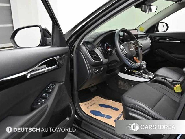 Kia Seltos 2022 Черный из Кореи, фото 2