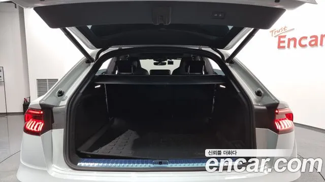 Audi Q8 (4M) id 2660552 из Кореи 2