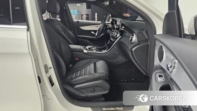 Mercedes-Benz GLC-Class X253 2018 Белый из Кореи, фото 2