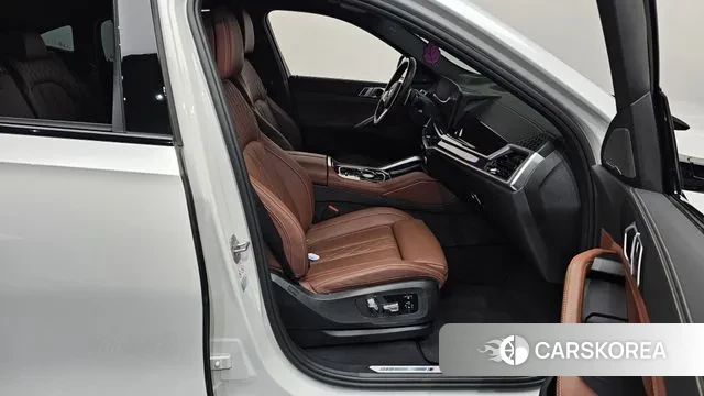 BMW X6 (G06) 2024 Белый из Кореи, фото 2