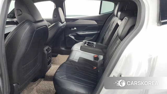 Peugeot 408 2024 Белый из Кореи, фото 2