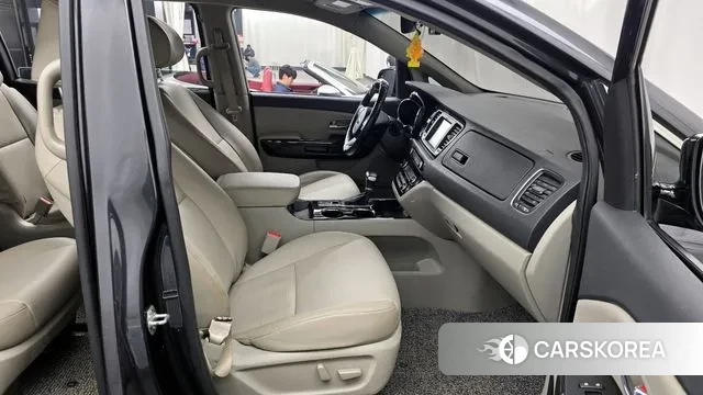 Kia The New Carnival 2019 Серый из Кореи, фото 2