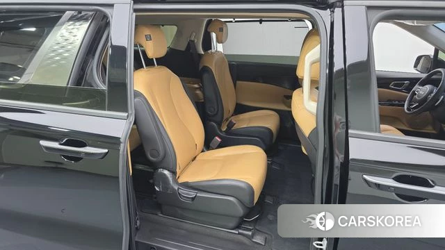 Kia Carnival 4th generation 2023 Черный из Кореи, фото 2