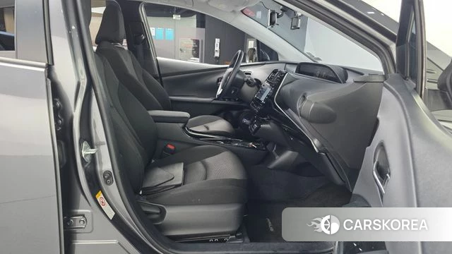 Toyota Prius 4th Generation 2019 Серый из Кореи, фото 2