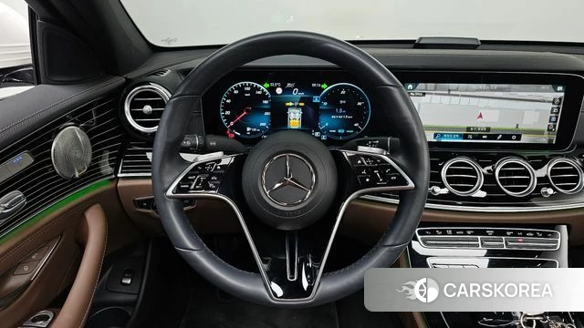 Mercedes-Benz E-Class W213 2022 Белый из Кореи, фото 2
