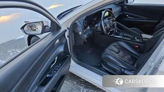 Hyundai Avante (CN7) 2020 Серебристо-серый из Кореи, фото 2