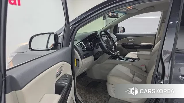 Kia The New Carnival 2019 Серый из Кореи, фото 2