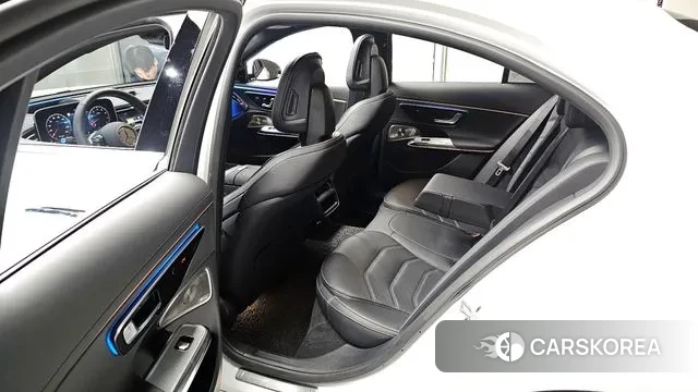 Mercedes-Benz E-Class W214 2025 Белый из Кореи, фото 2