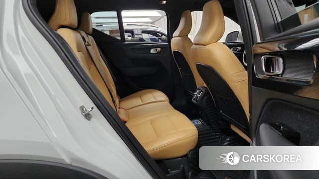 Volvo XC40 2020 Белый из Кореи, фото 2