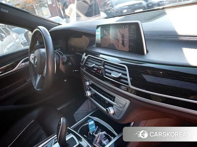 BMW 7 Series (G11) 2020 Черный из Кореи, фото 2