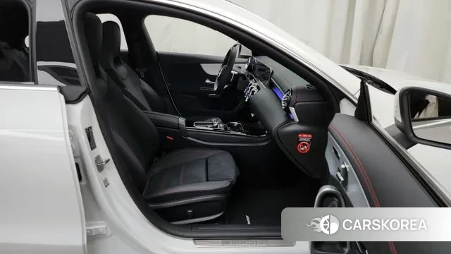 Mercedes-Benz CLA-Class C118 2025 Белый из Кореи, фото 2