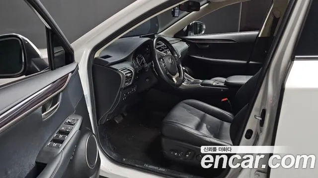 Lexus NX300h 2020 Белый из Кореи, фото 2