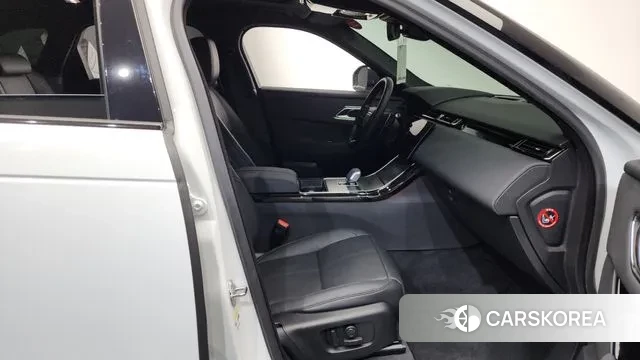 Land Rover Range Rover Velar 2024 Белый из Кореи, фото 2