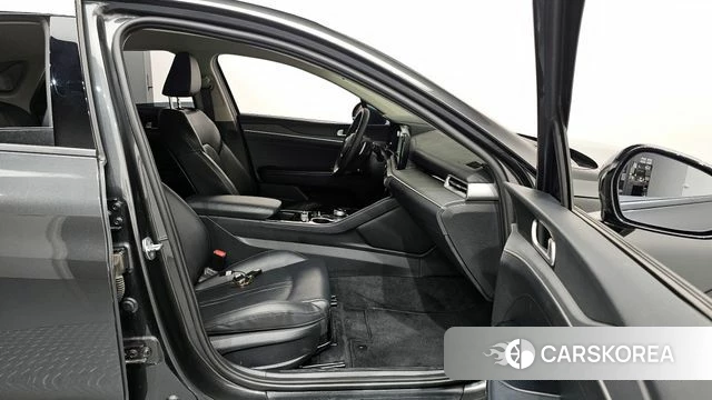 Kia K5 3rd generation 2023 Серый из Кореи, фото 2