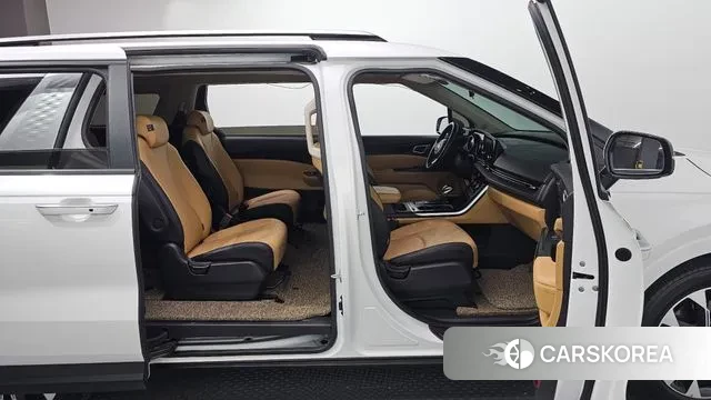 Kia Carnival 4th generation 2021 Белый из Кореи, фото 2