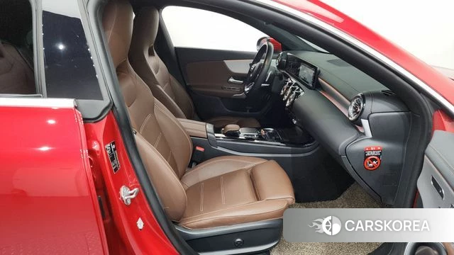 Mercedes-Benz CLA-Class C118 2021 Красный из Кореи, фото 2