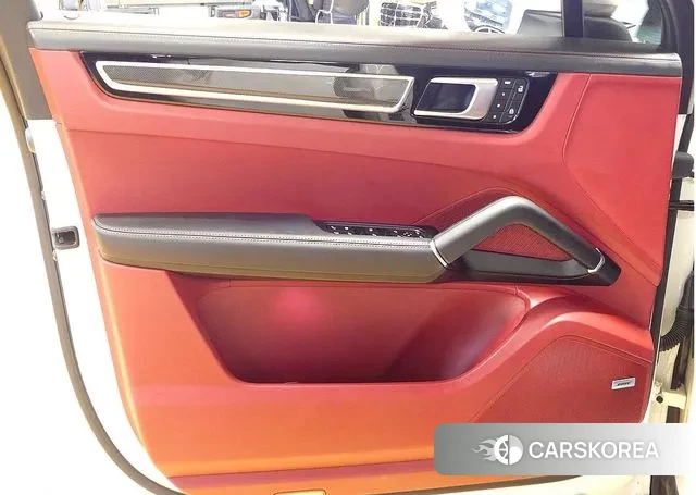 Porsche Cayenne (PO536) 2023 Белый из Кореи, фото 2