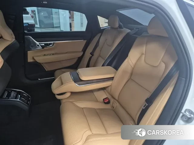 Volvo S90 2025 Белый из Кореи, фото 2