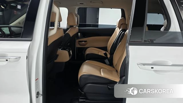 Kia Carnival 4th generation 2023 Белый из Кореи, фото 2
