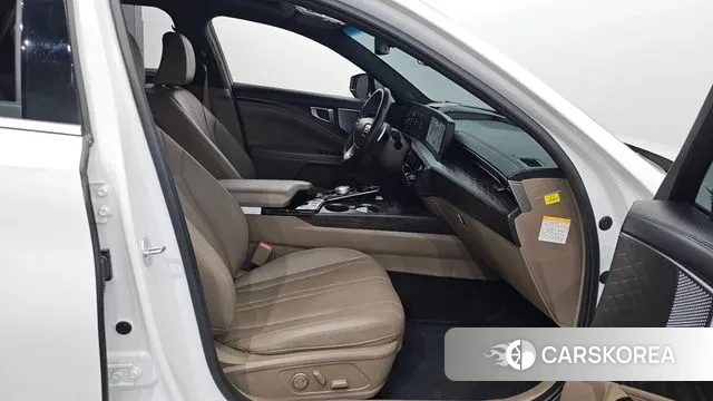 Kia K8 Hybrid 2023 Белый из Кореи, фото 2