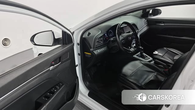 Hyundai The New Avante AD 2019 Белый из Кореи, фото 2