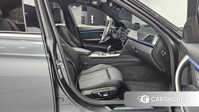 BMW 3 Series (F30) 2018 Серый из Кореи, фото 2