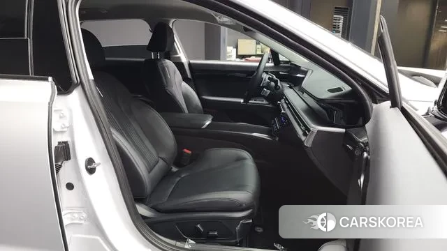 Hyundai Grandeur (GN7) 2024 Белый из Кореи, фото 2