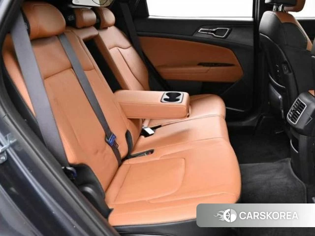 Kia Sportage 5th Generation 2022 Серебристо-серый из Кореи, фото 2