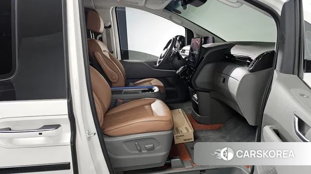 Hyundai Staria 2025 Белый из Кореи, фото 2