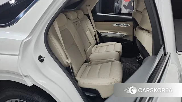 Genesis GV70 2023 Белый из Кореи, фото 2