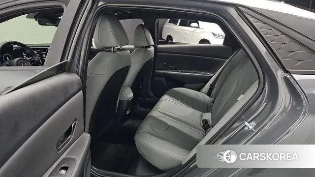 Hyundai The New Avante (CN7) 2023 Серый из Кореи, фото 2