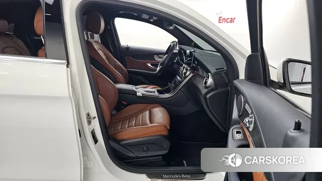 Mercedes-Benz GLC-Class X253 2023 Белый из Кореи, фото 2