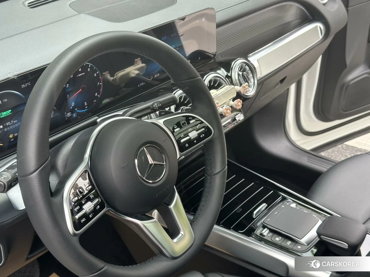 Mercedes-Benz GLB 2022 Белый из Китая, фото 2